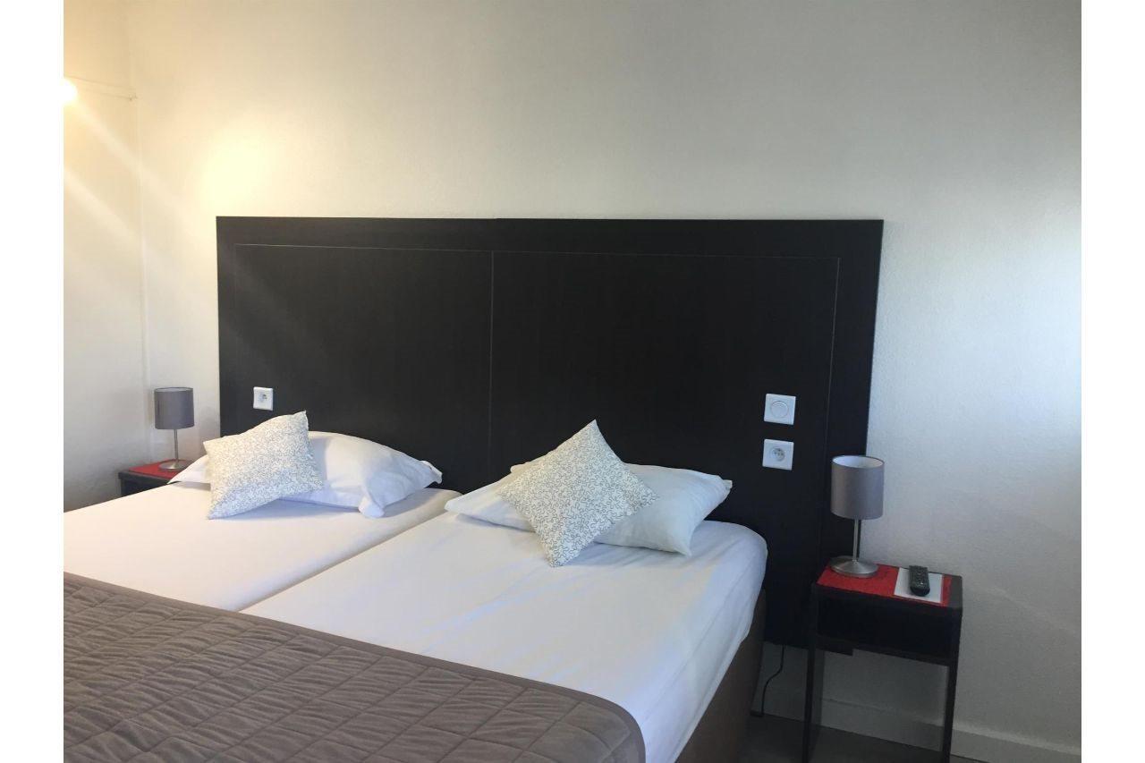 Kyriad Cap Sud 3* Avignon