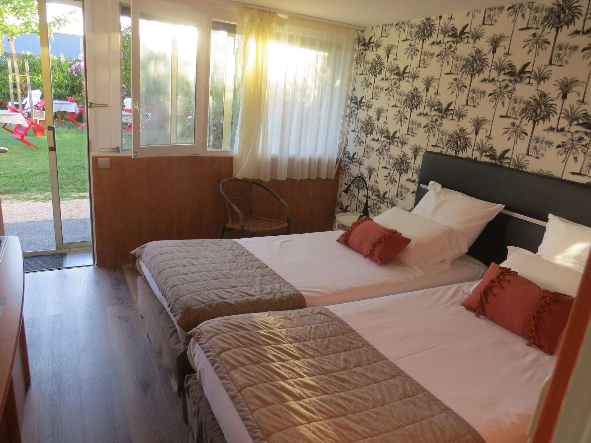 Kyriad Cap Sud 3*